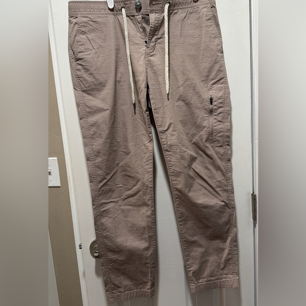 Vuori Women’s Casual Pants